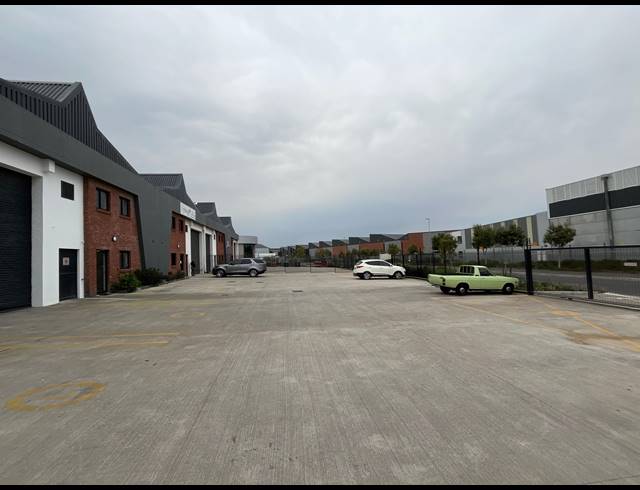 420M² WAREHOUSE TO LET IN RIVERGATE